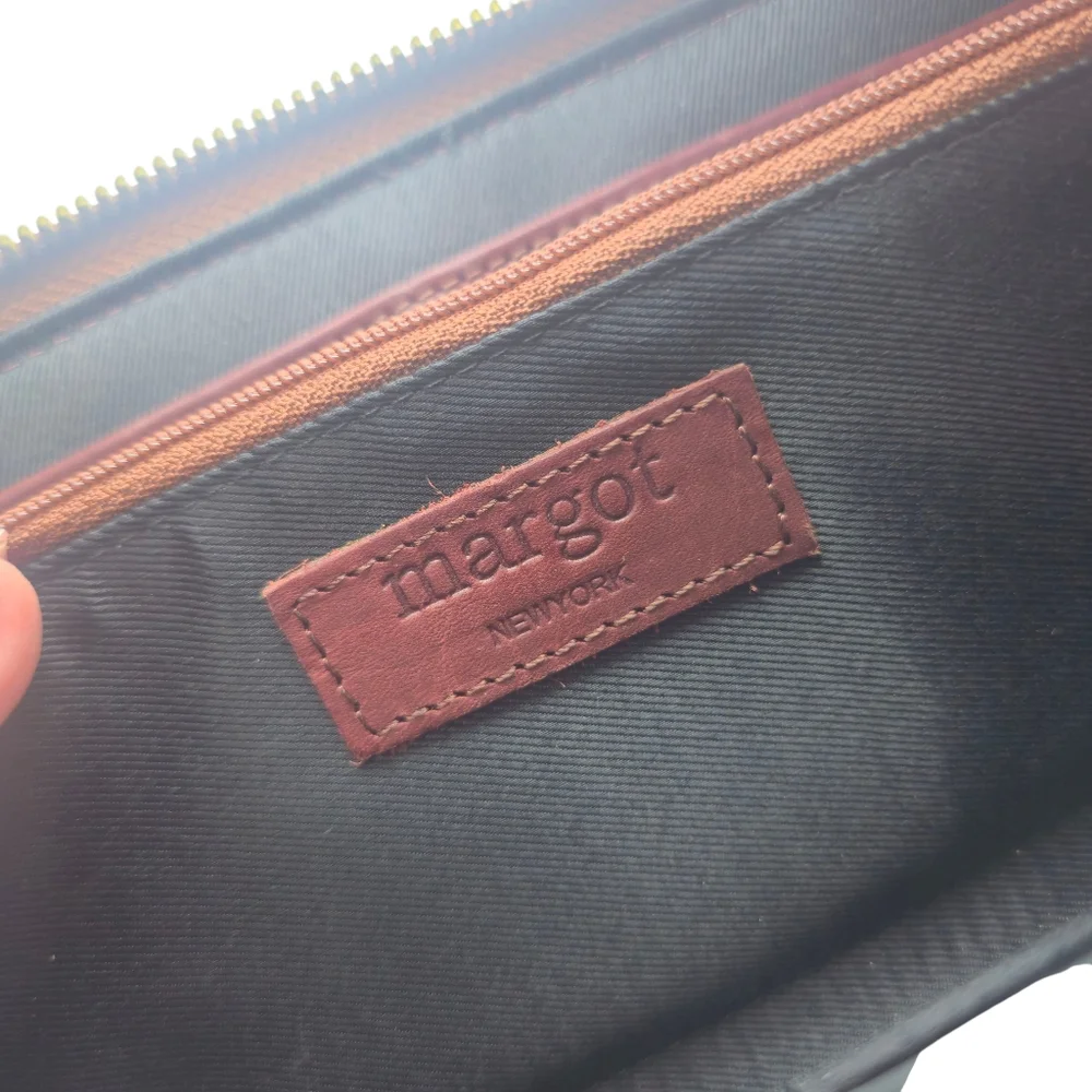 Margo New York Gabby Chevron‎ Genuine Leather Zip Around Wallet ☆